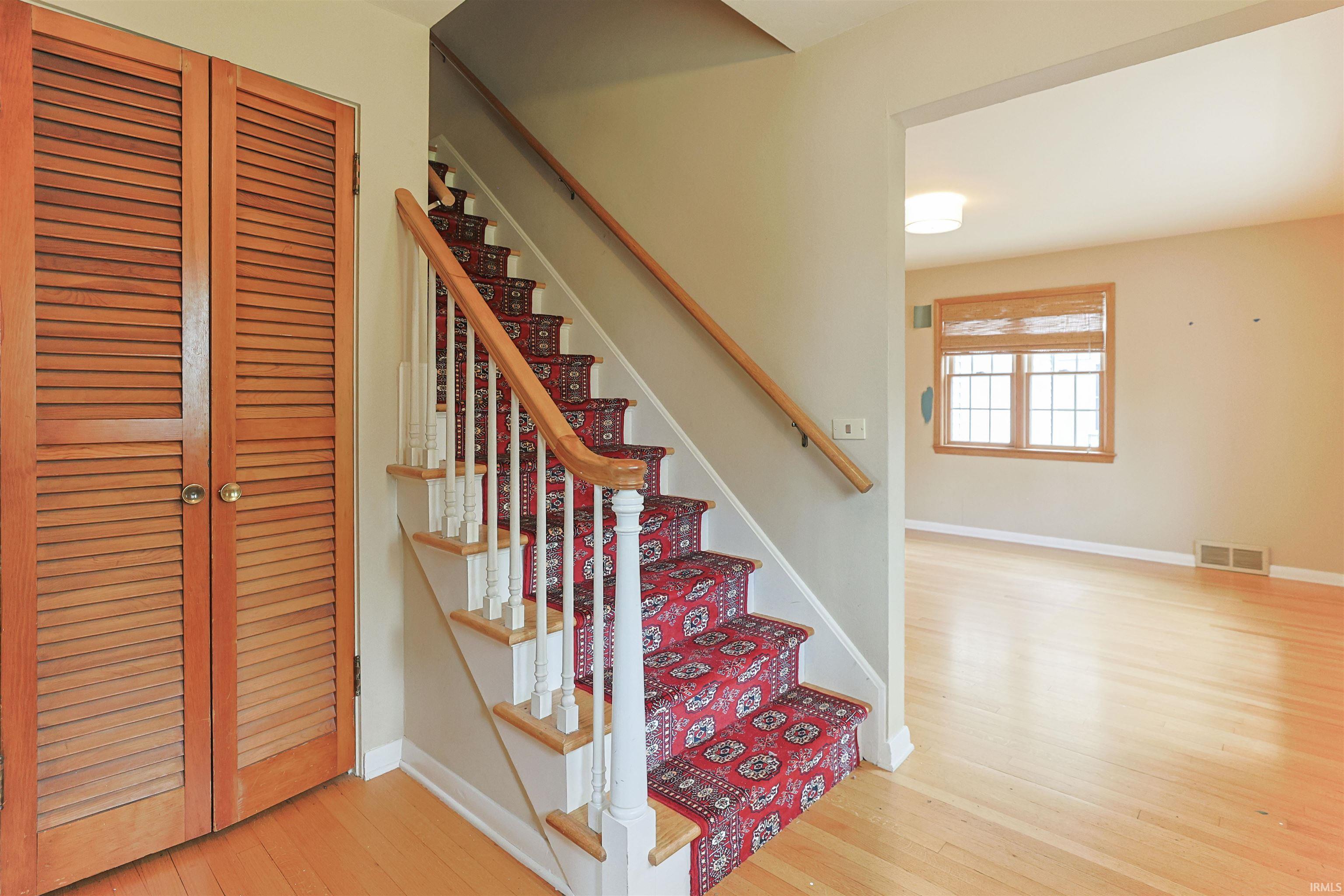 1609 Hoover Avenue South Bend IN 46615