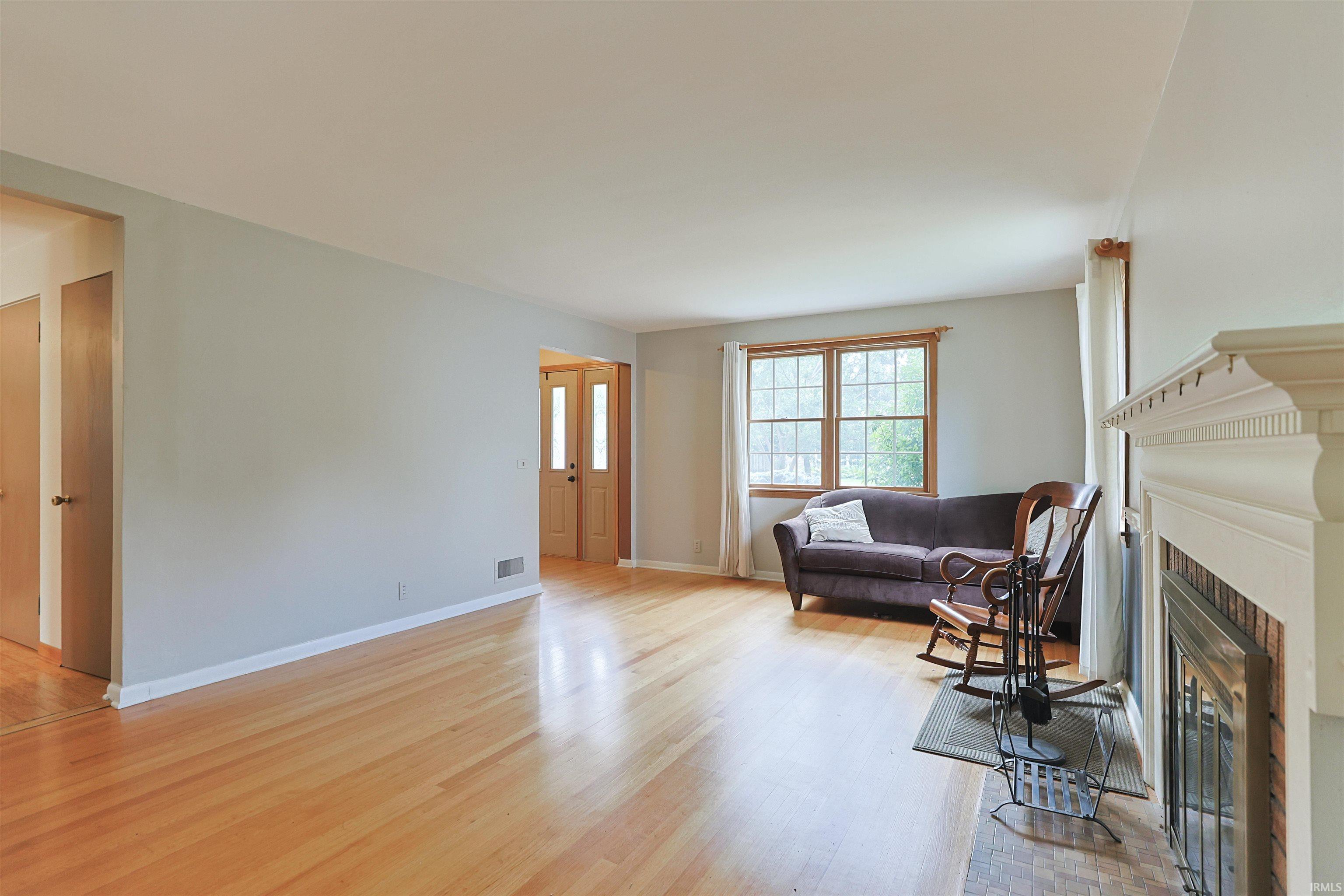 1609 Hoover Avenue South Bend IN 46615