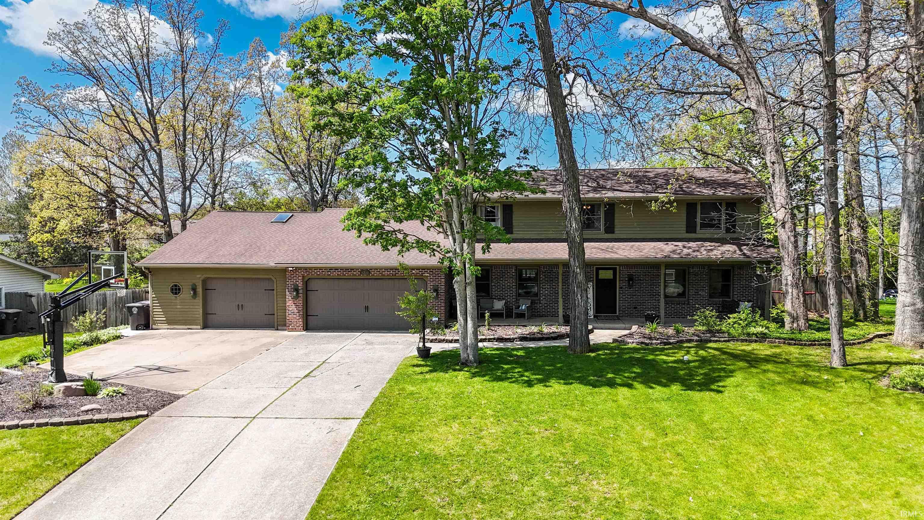 8209 Manor Drive Fort Wayne IN 46825