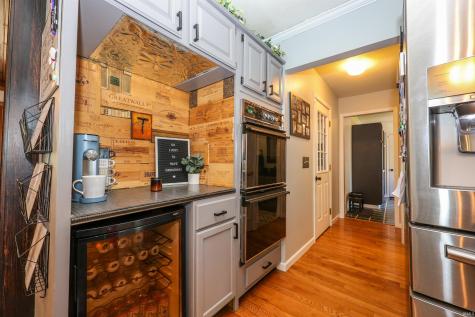 8209 Manor Drive Fort Wayne IN 46825