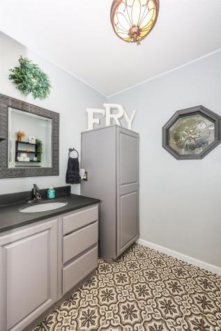 8209 Manor Drive Fort Wayne IN 46825