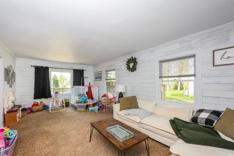 8209 Manor Drive Fort Wayne IN 46825