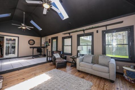8209 Manor Drive Fort Wayne IN 46825