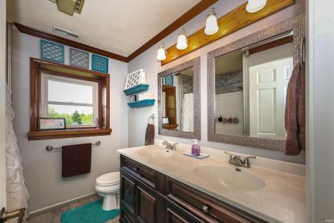 8209 Manor Drive Fort Wayne IN 46825