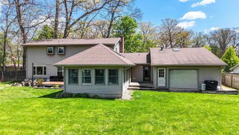 8209 Manor Drive Fort Wayne IN 46825
