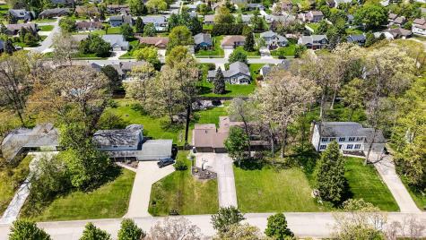 8209 Manor Drive Fort Wayne IN 46825