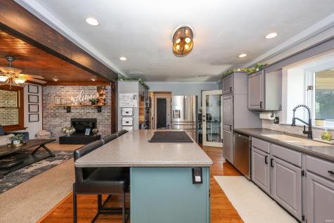 8209 Manor Drive Fort Wayne IN 46825