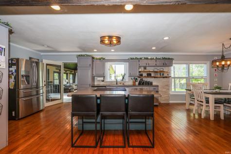 8209 Manor Drive Fort Wayne IN 46825