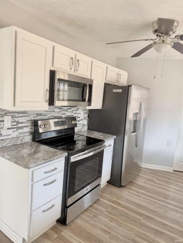 50 Woodlawn Village Drive Mitchell IN 47446