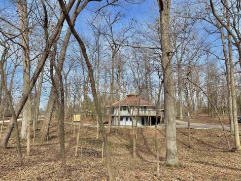 50 Woodlawn Village Drive Mitchell IN 47446