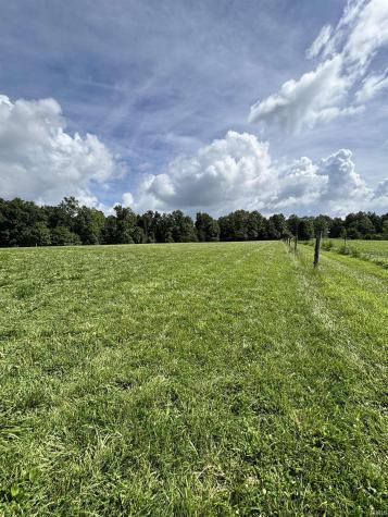 3270 Pixley Knob Road Henryville IN 47126
