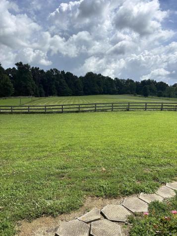 3270 Pixley Knob Road Henryville IN 47126