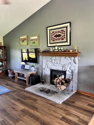 3270 Pixley Knob Road Henryville IN 47126