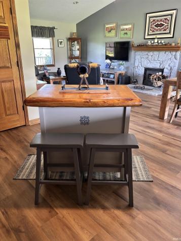 3270 Pixley Knob Road Henryville IN 47126