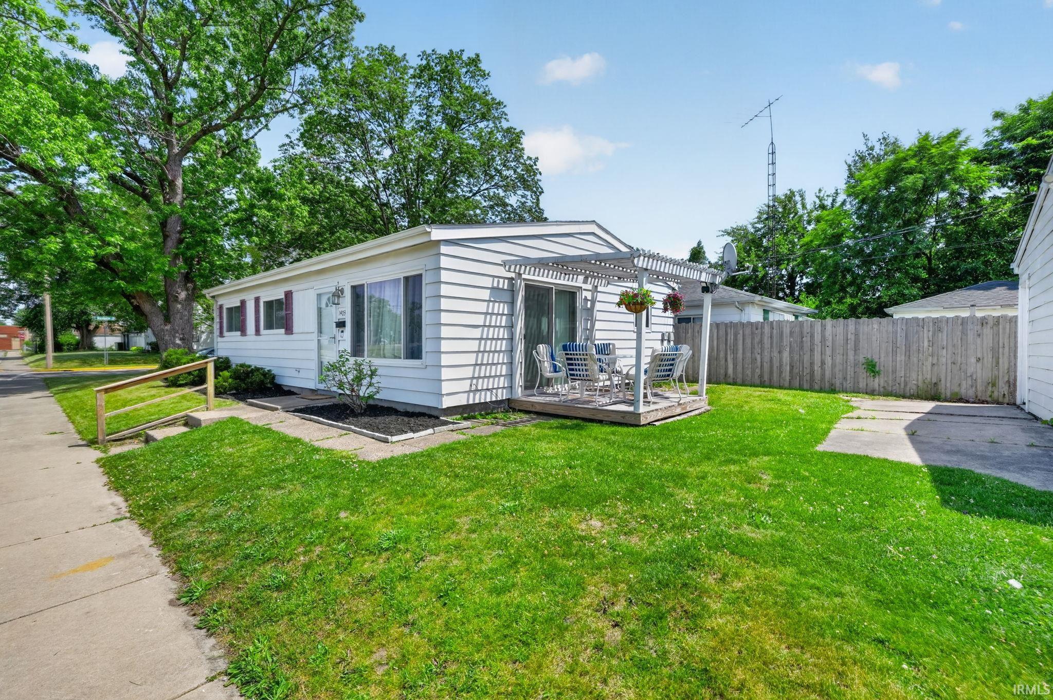 1403 W 6th Street Mishawaka IN 46544