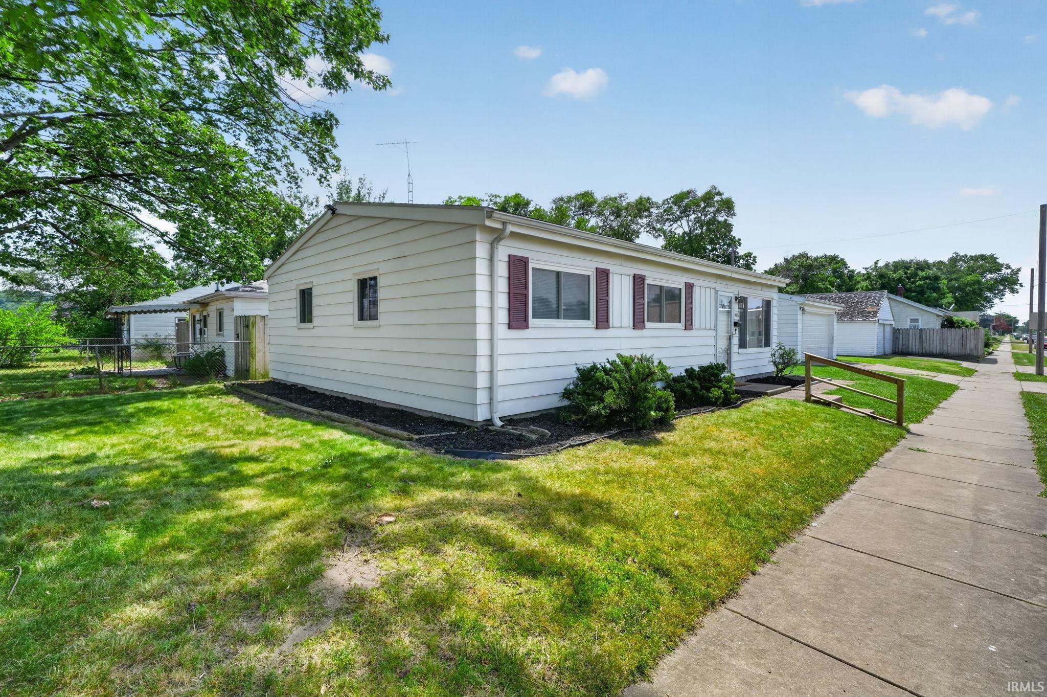 1403 W 6th Street Mishawaka IN 46544