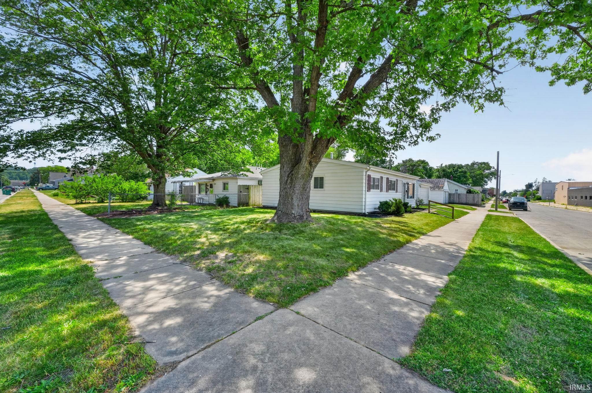 1403 W 6th Street Mishawaka IN 46544
