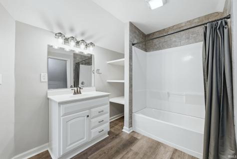409 W Cox Drive Fort Wayne IN 46807