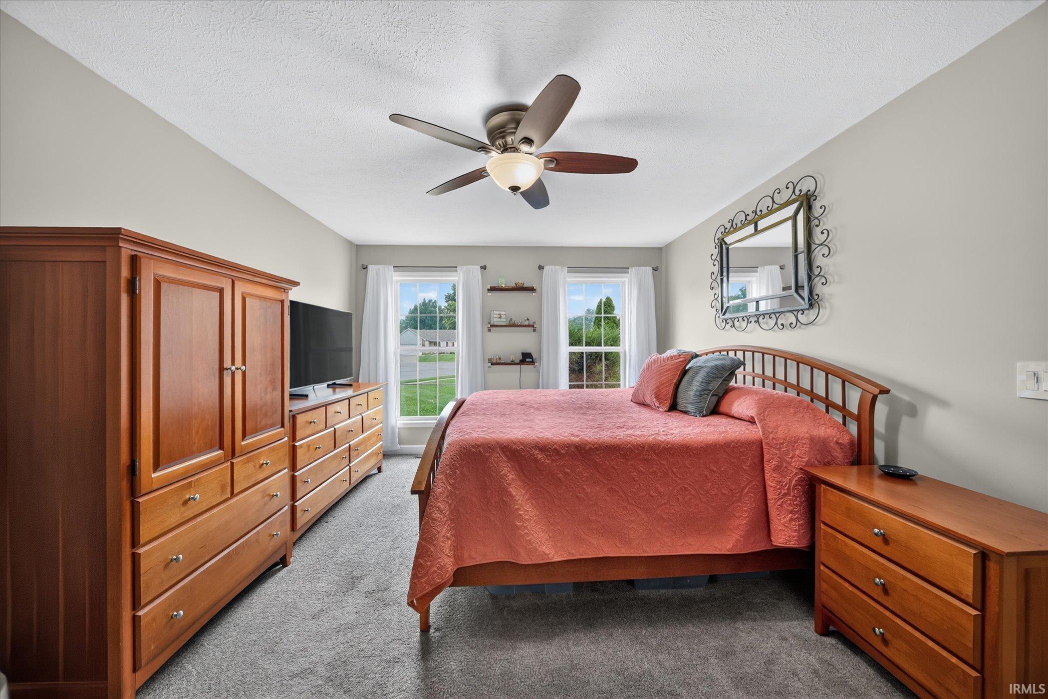 102 Livingston Bay Court Mishawaka IN 46544