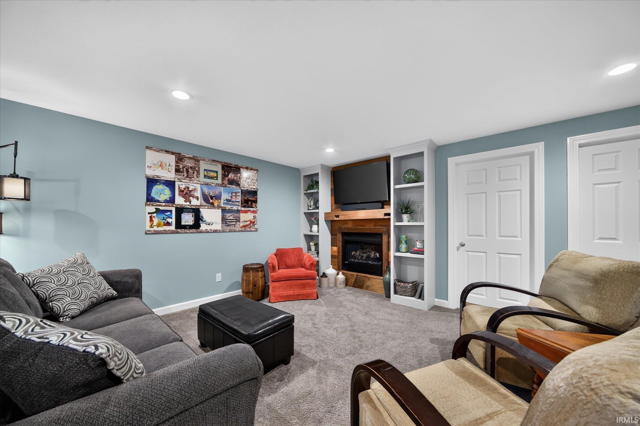 102 Livingston Bay Court Mishawaka IN 46544