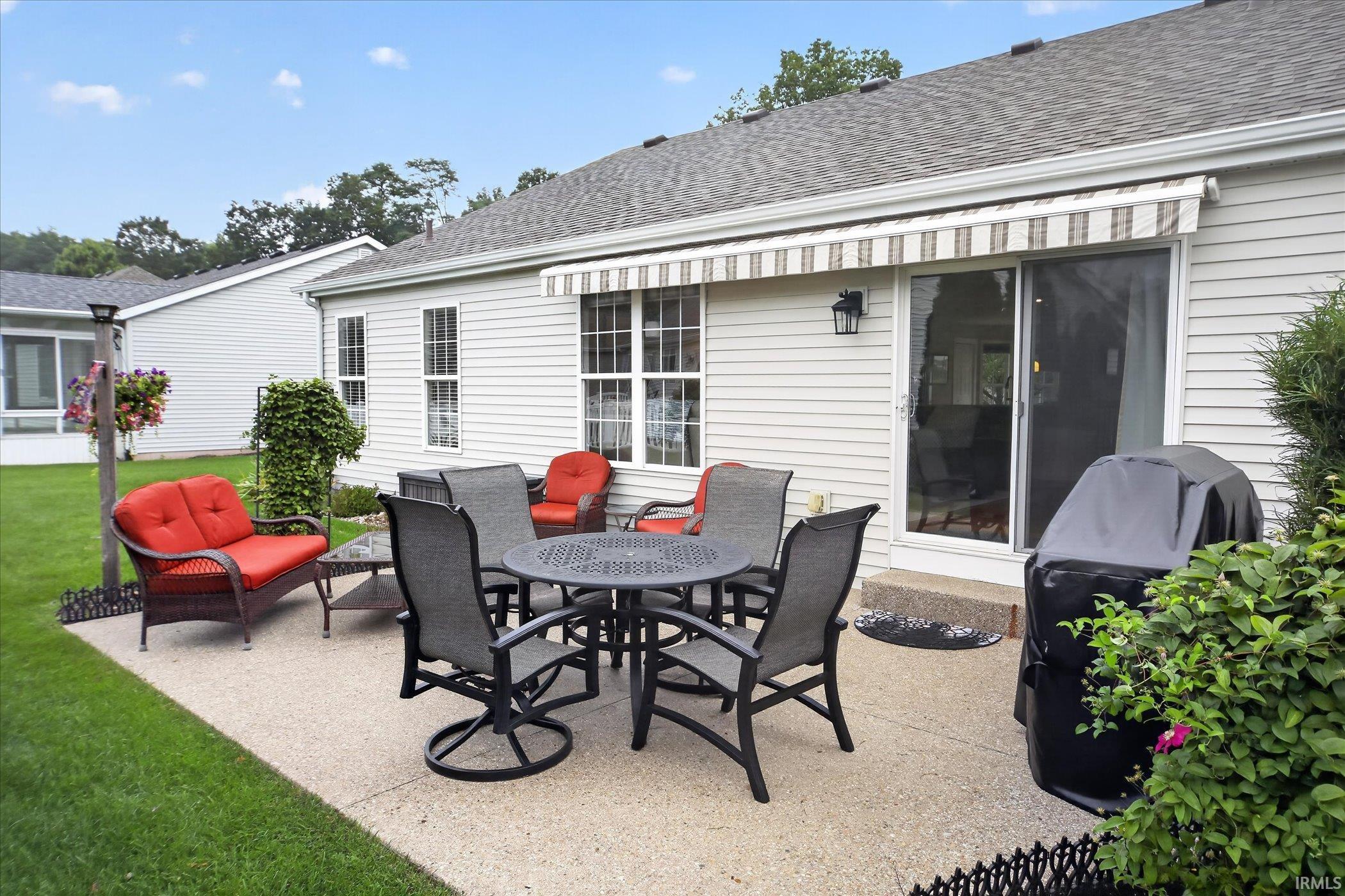 102 Livingston Bay Court Mishawaka IN 46544