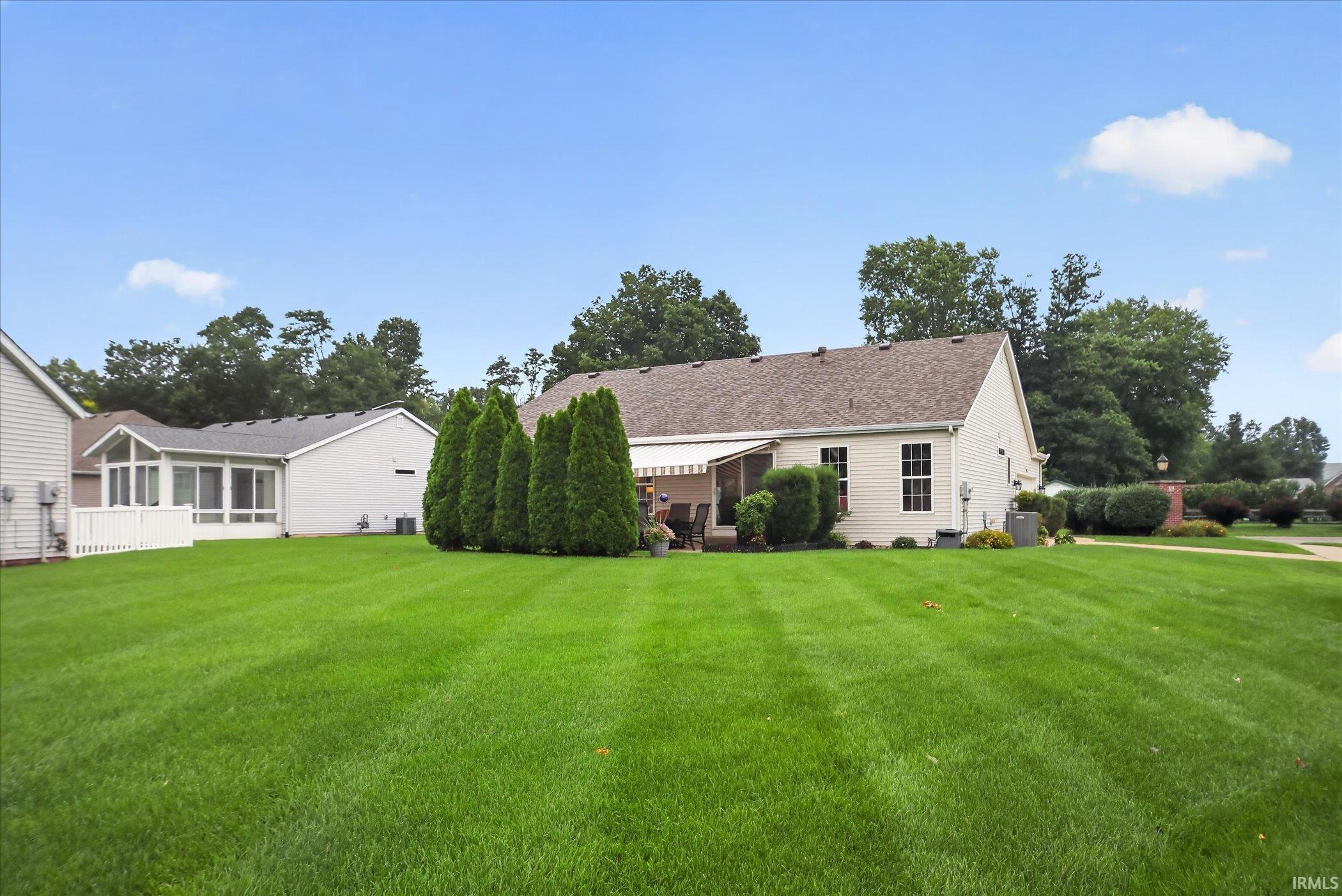 102 Livingston Bay Court Mishawaka IN 46544