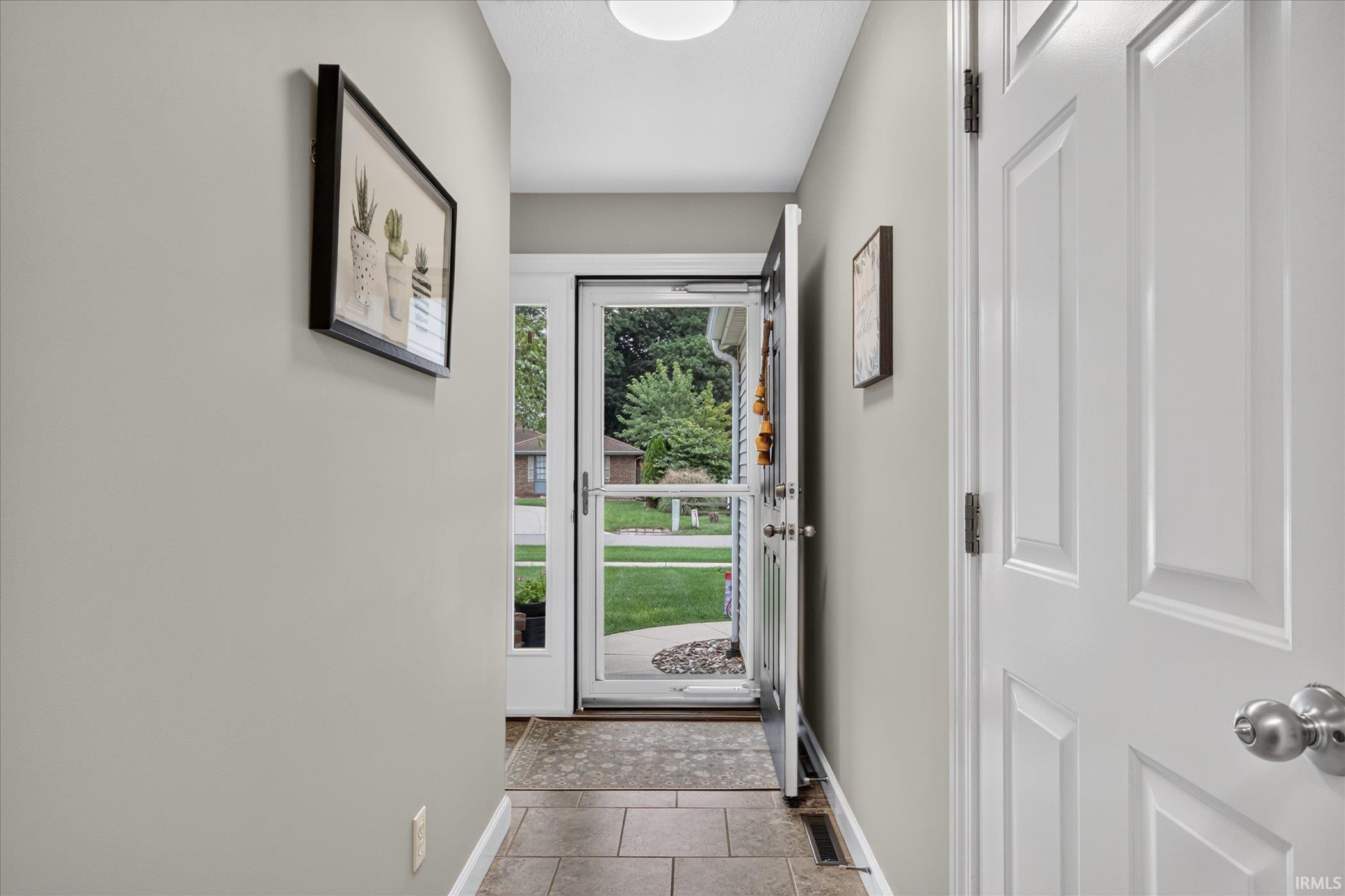 102 Livingston Bay Court Mishawaka IN 46544