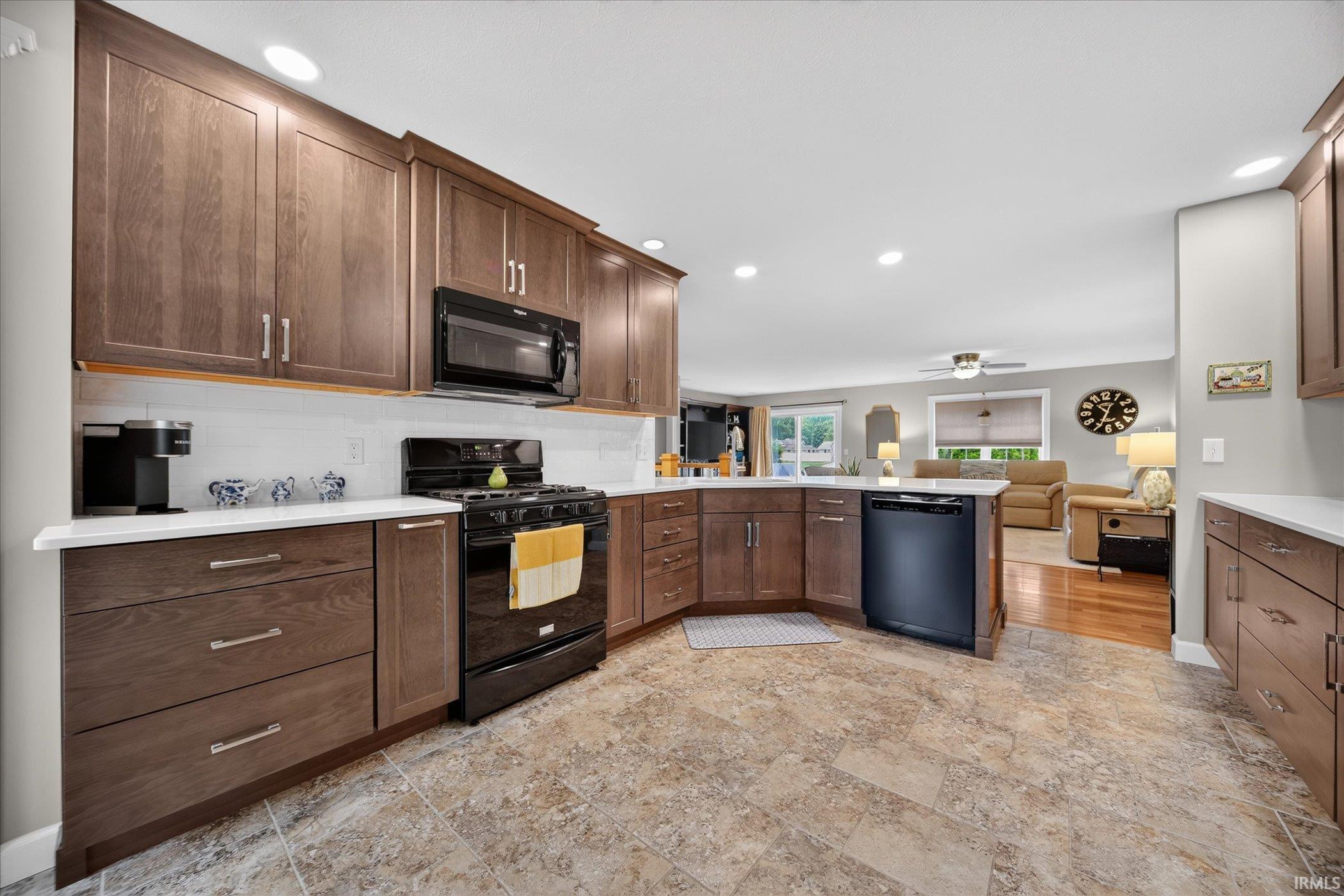 102 Livingston Bay Court Mishawaka IN 46544