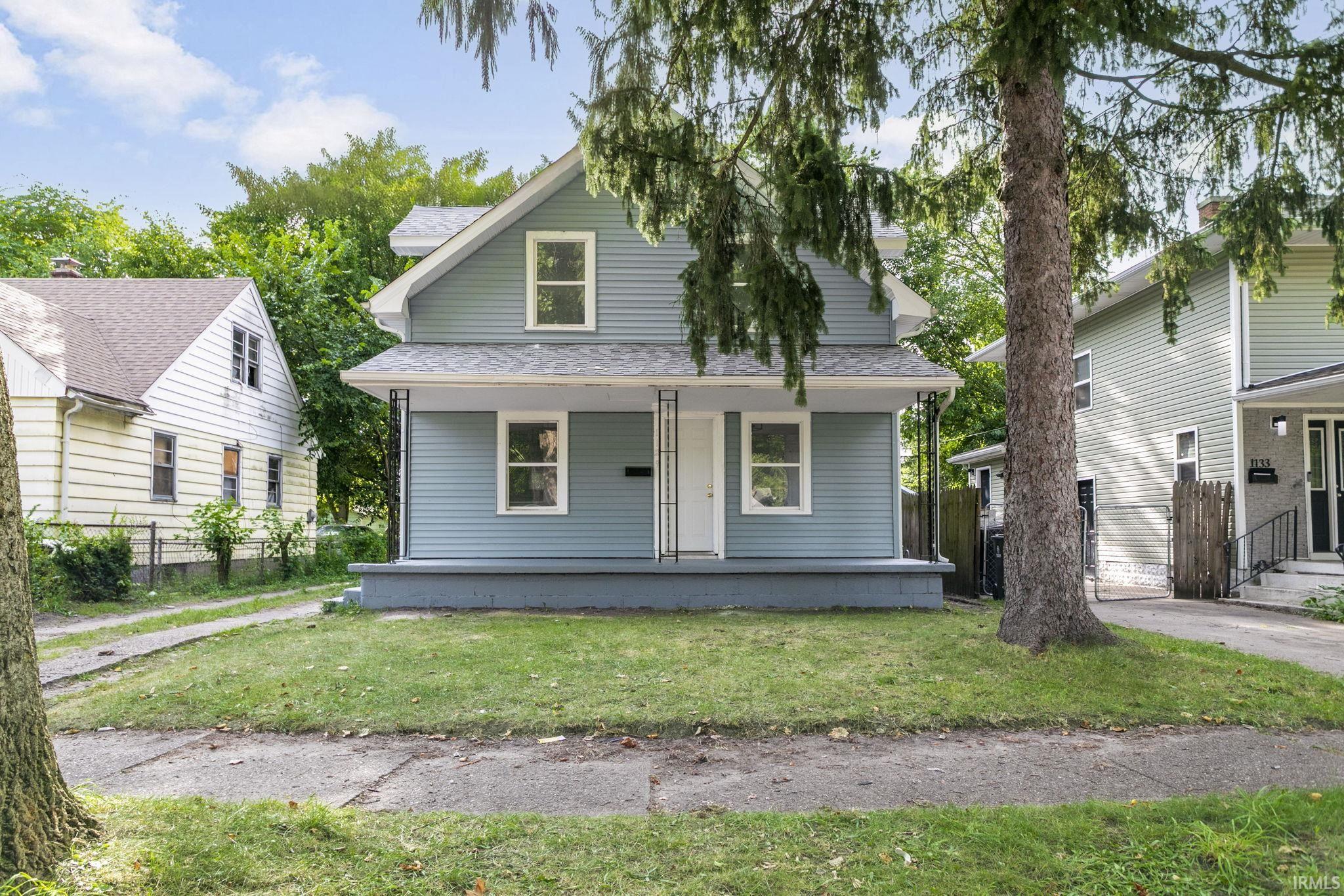 1129 Huey Street South Bend IN 46628