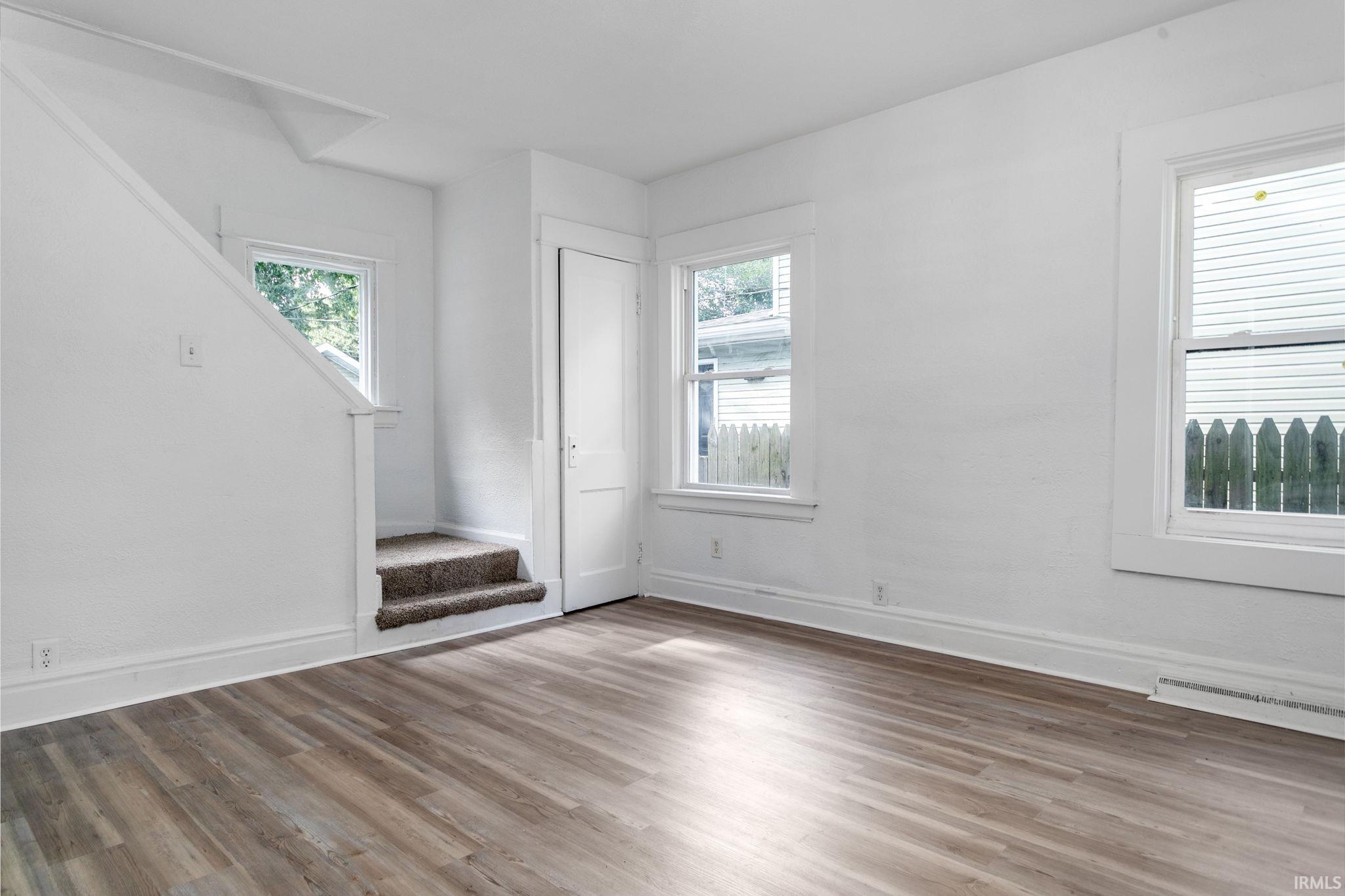 1129 Huey Street South Bend IN 46628