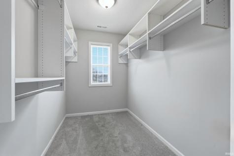 1372 Verdigris Pass Fort Wayne IN 46845
