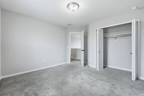 1372 Verdigris Pass Fort Wayne IN 46845