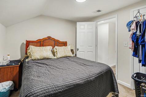 2106 High Street South Bend IN 46613