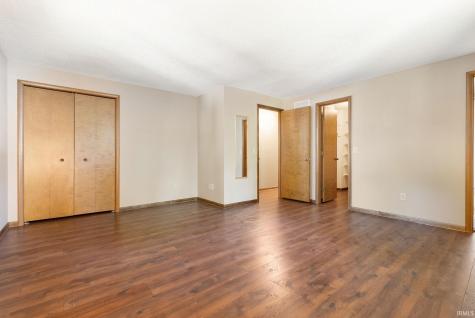 6027 Landover Place Fort Wayne IN 46815