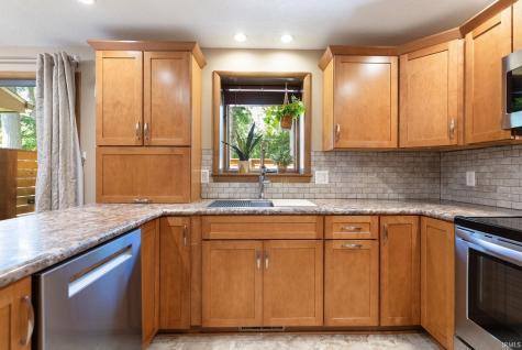 6027 Landover Place Fort Wayne IN 46815