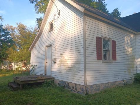 407 N Ledgerwood Street Carlisle IN 47838