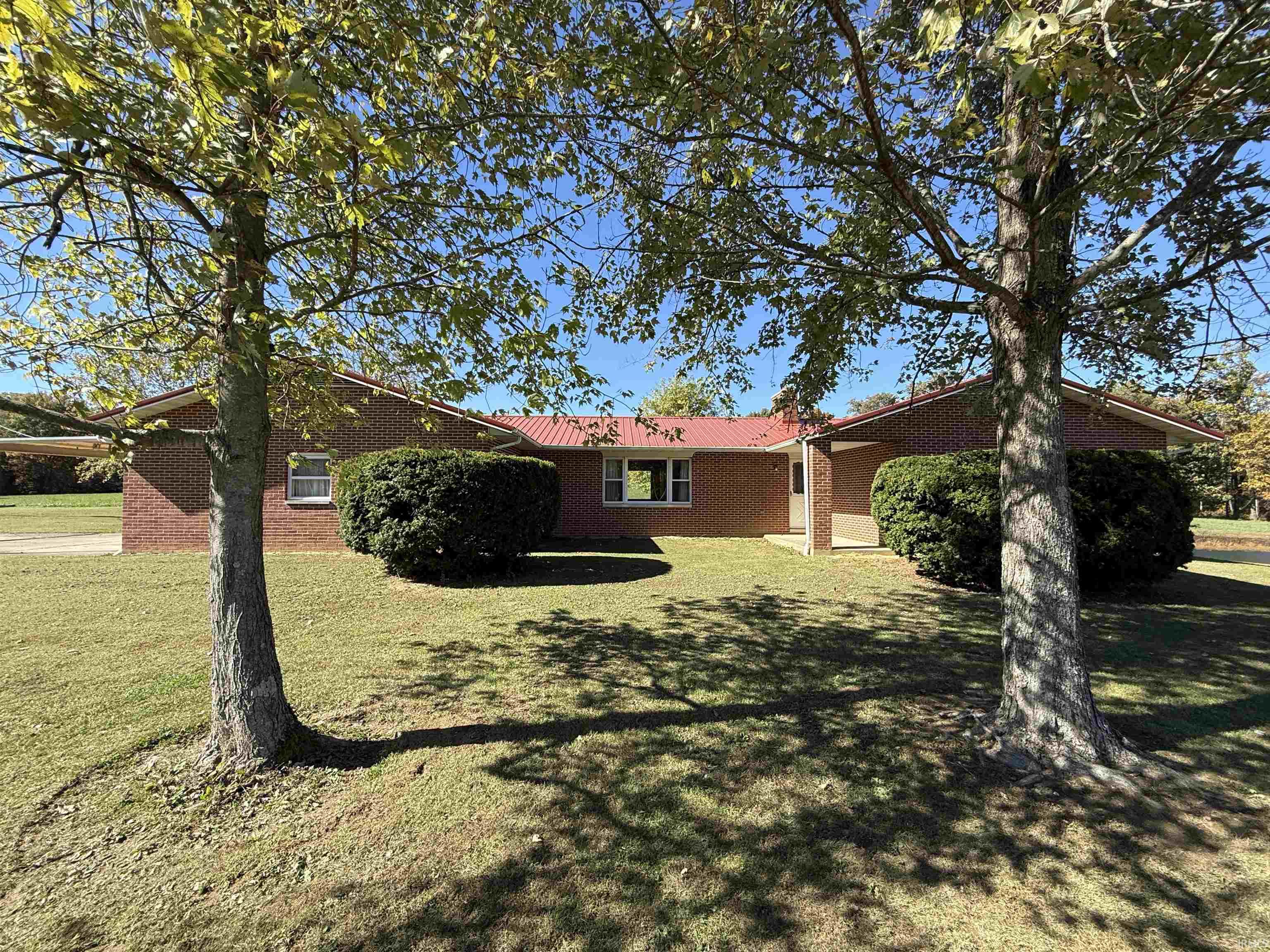 6105 N State Road 59 Linton IN 47441