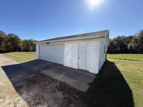 6105 N State Road 59 Linton IN 47441