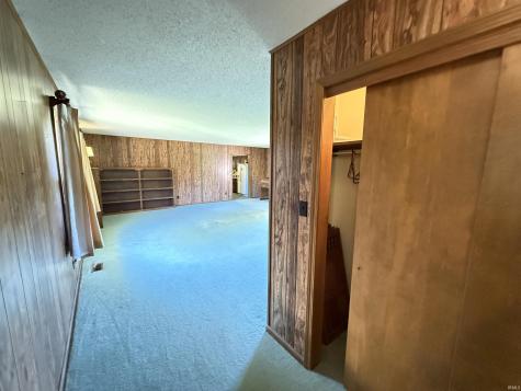 6105 N State Road 59 Linton IN 47441