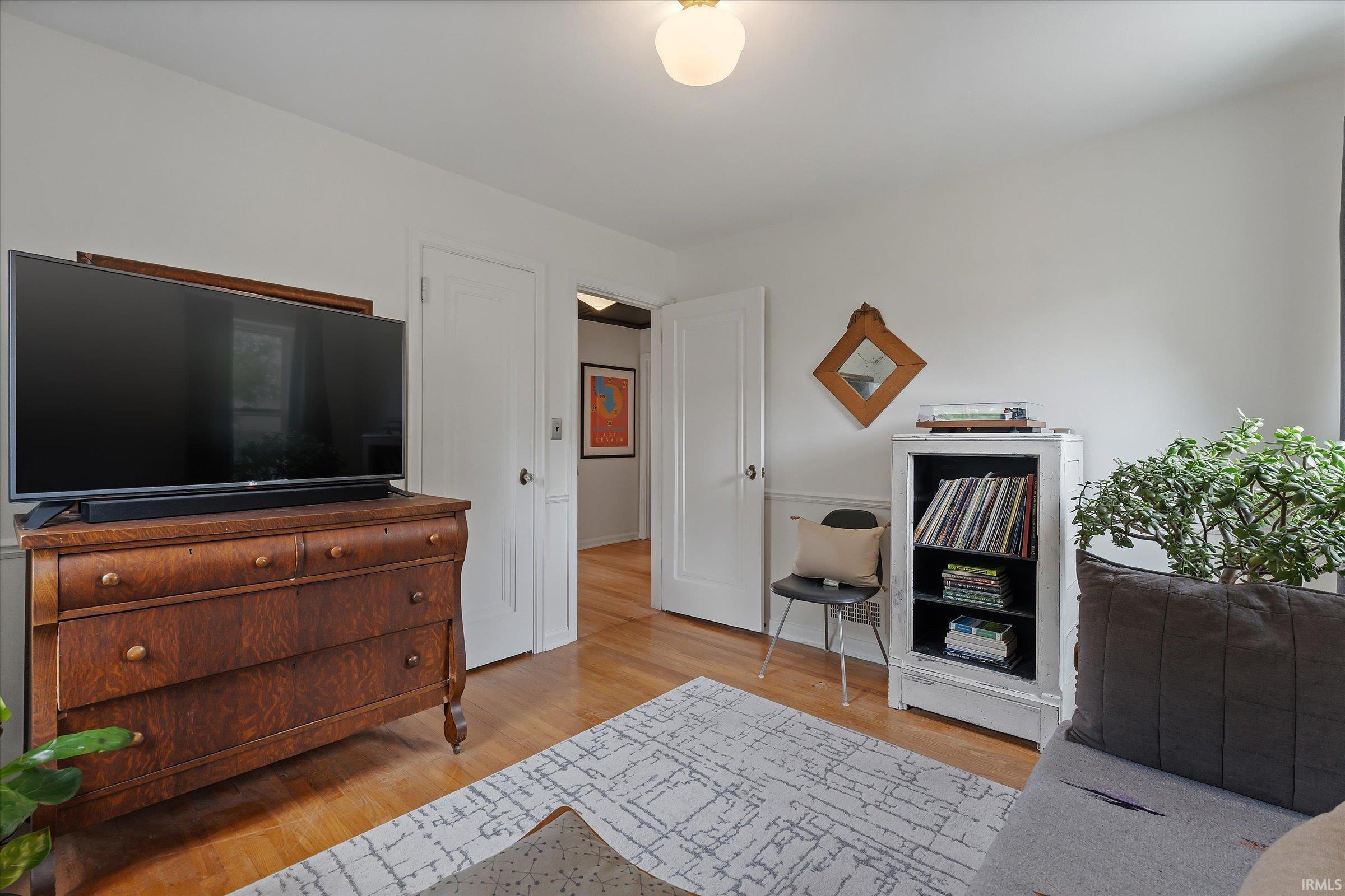 710 E Eckman Street South Bend IN 46614