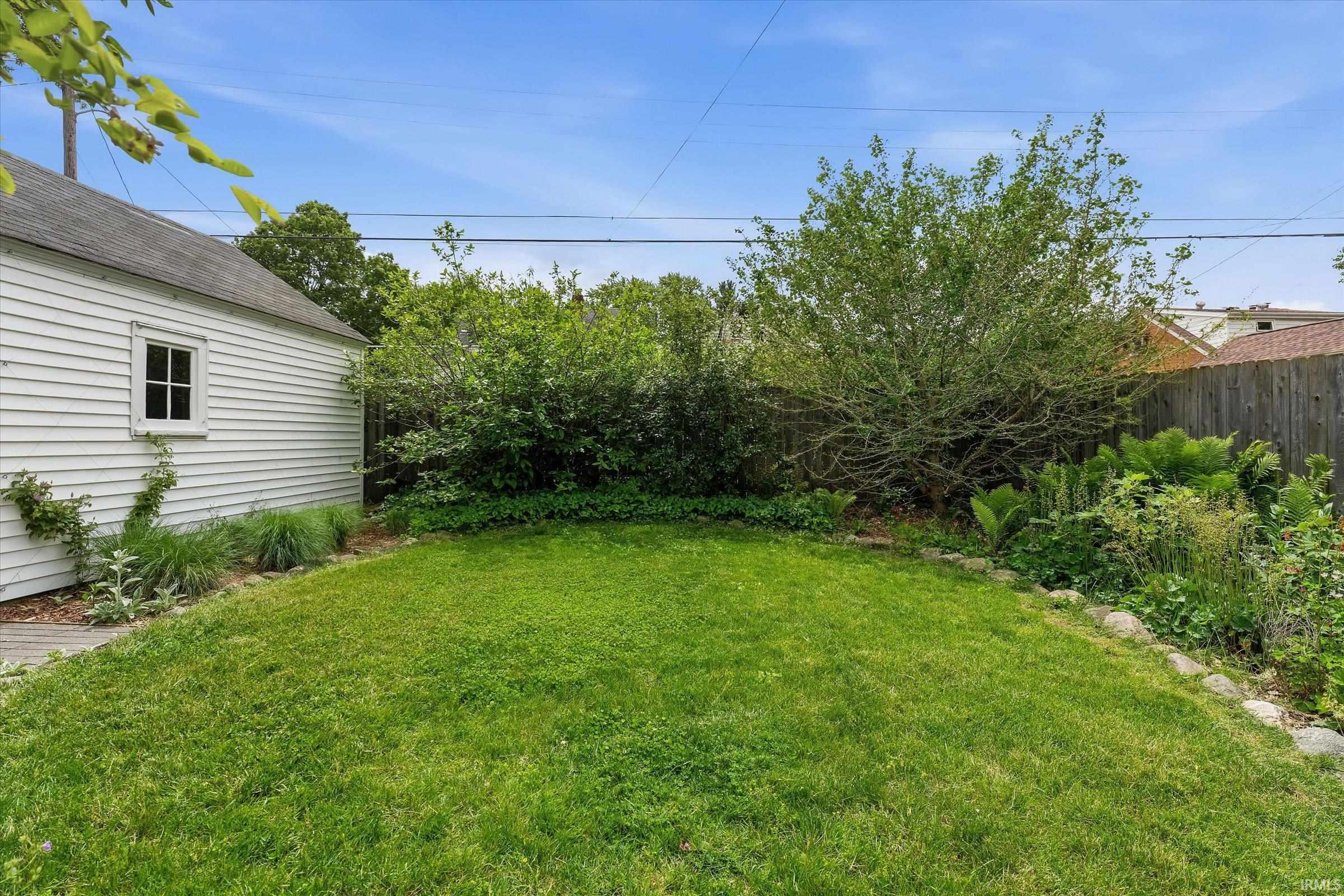 710 E Eckman Street South Bend IN 46614