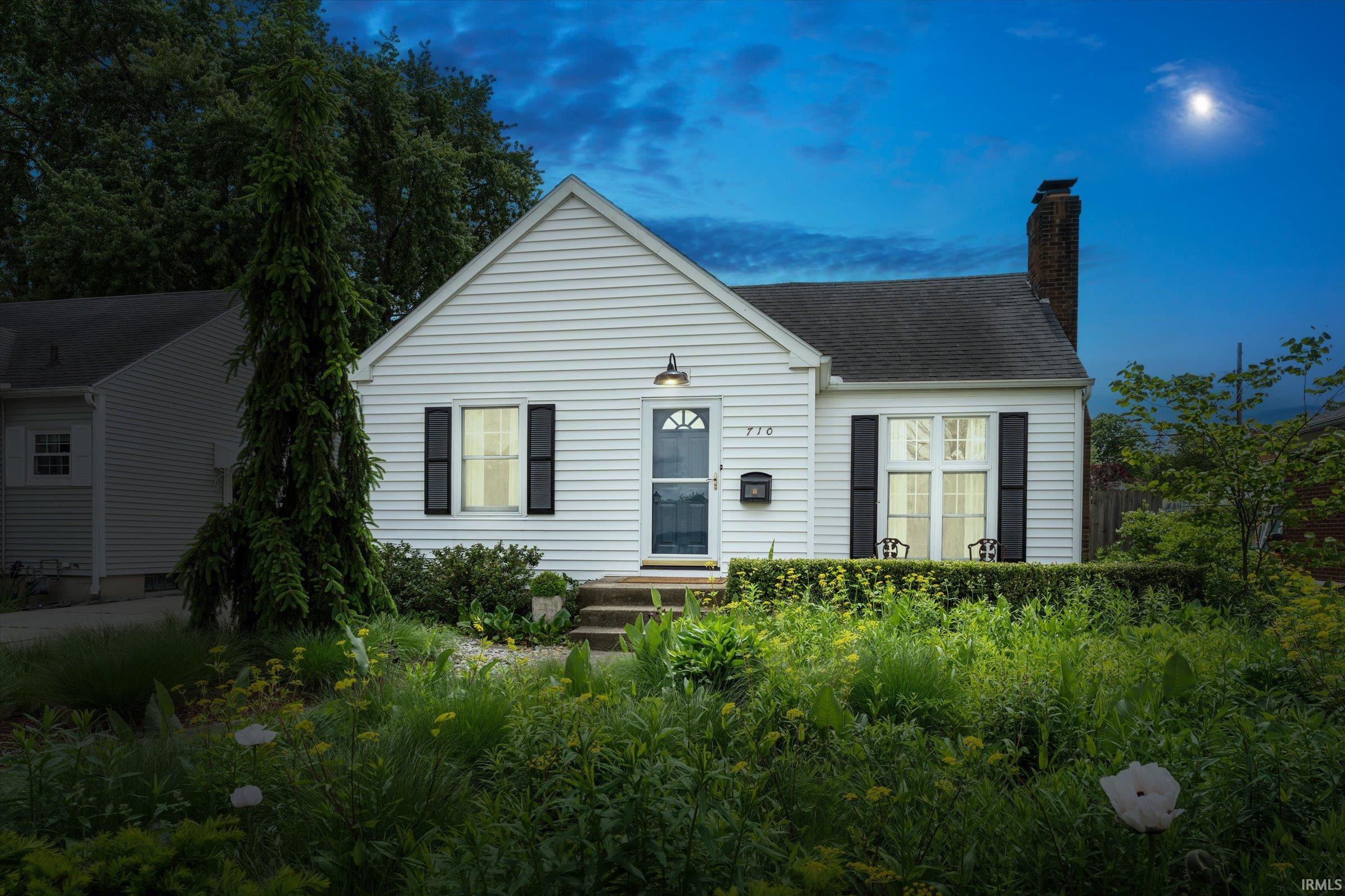 710 E Eckman Street South Bend IN 46614