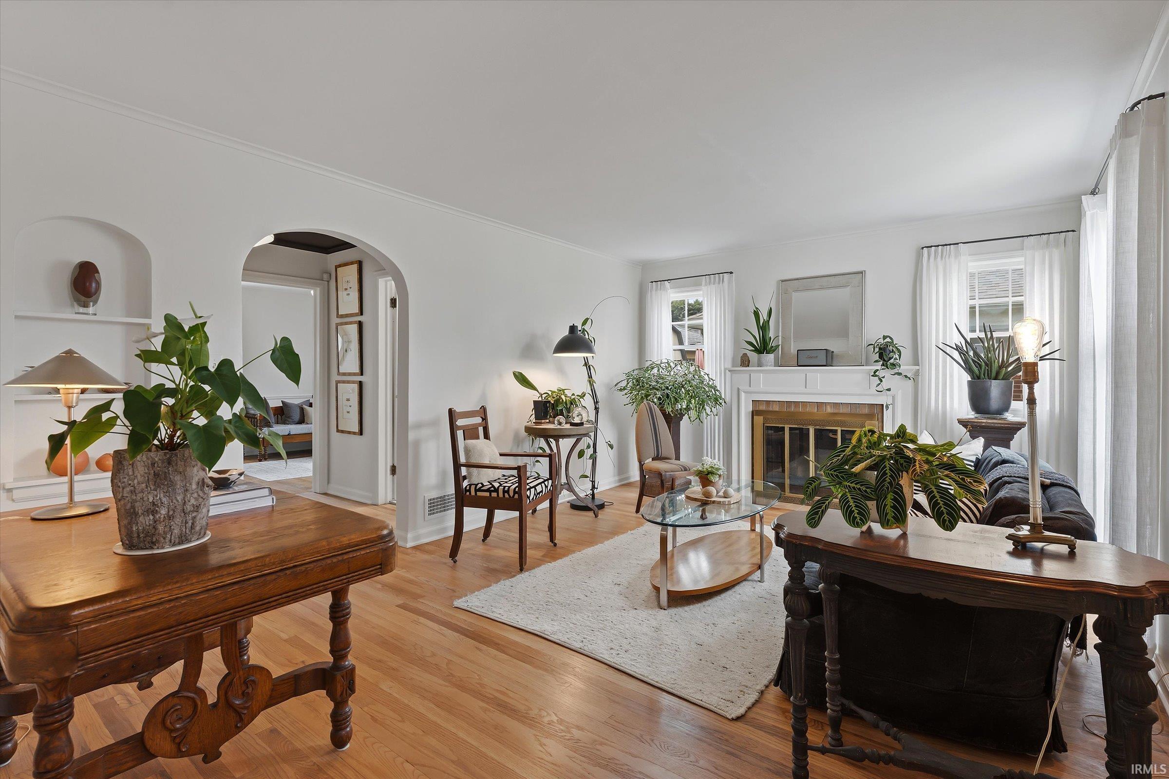 710 E Eckman Street South Bend IN 46614