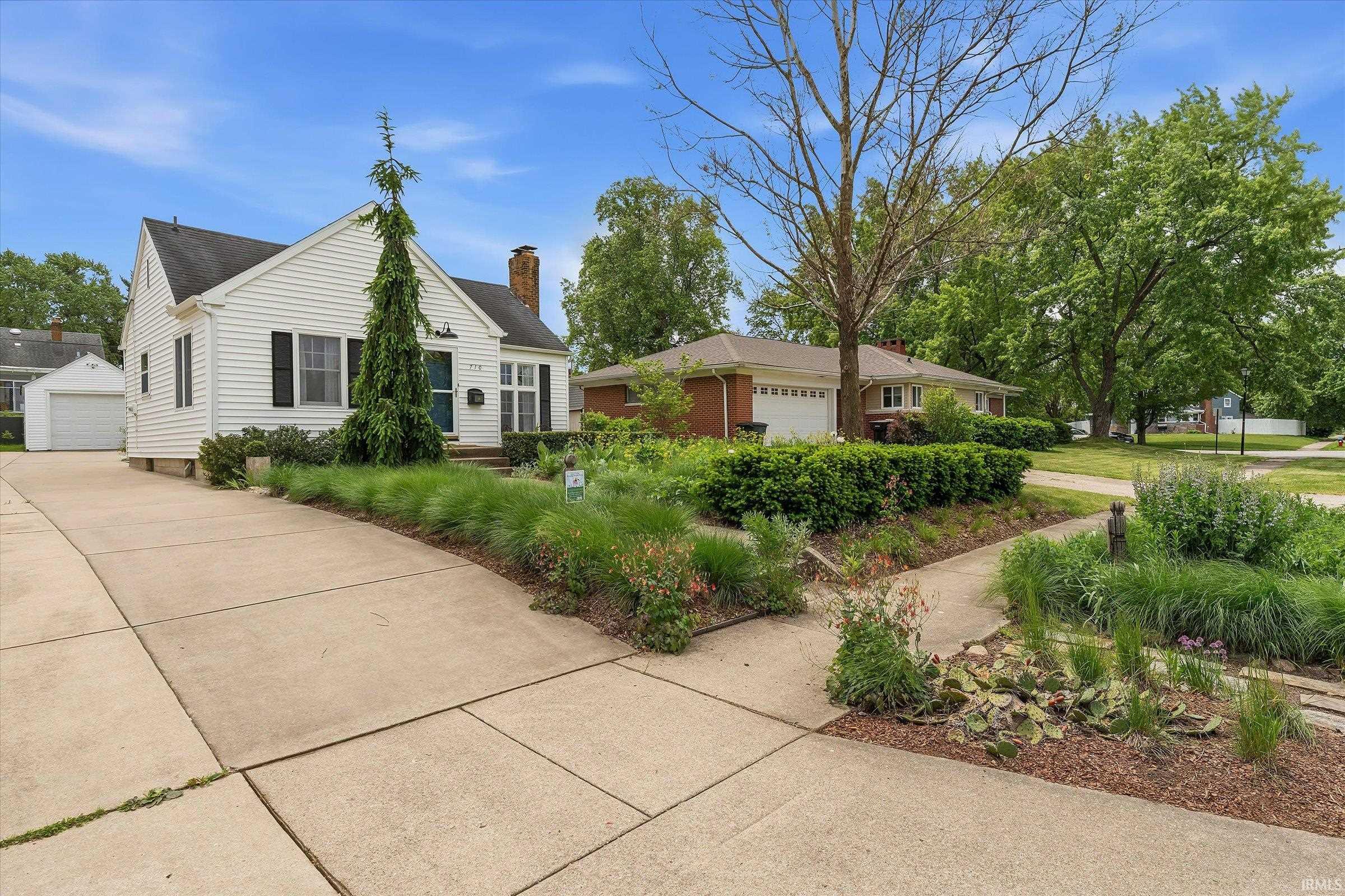 710 E Eckman Street South Bend IN 46614