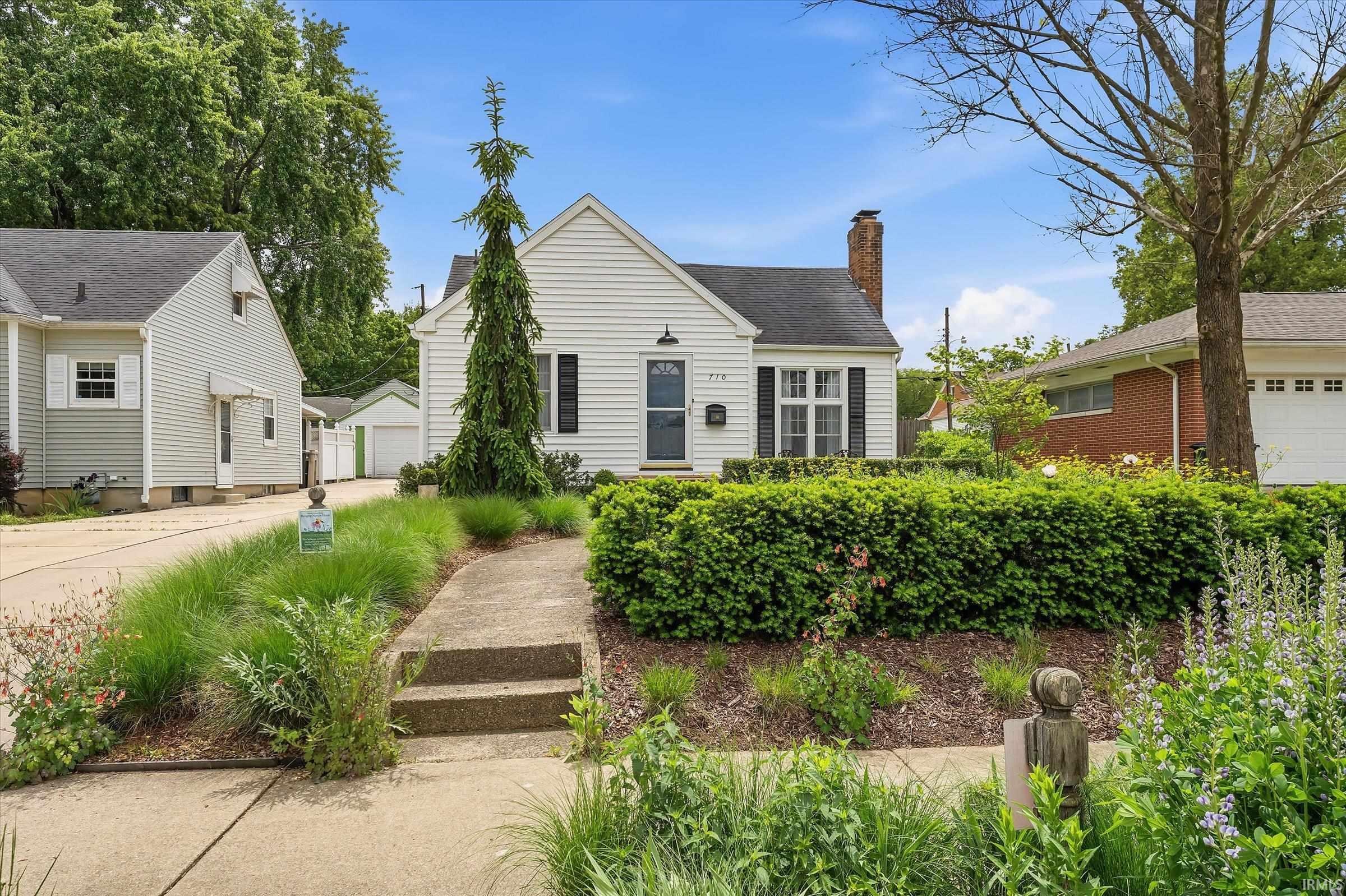 710 E Eckman Street South Bend IN 46614
