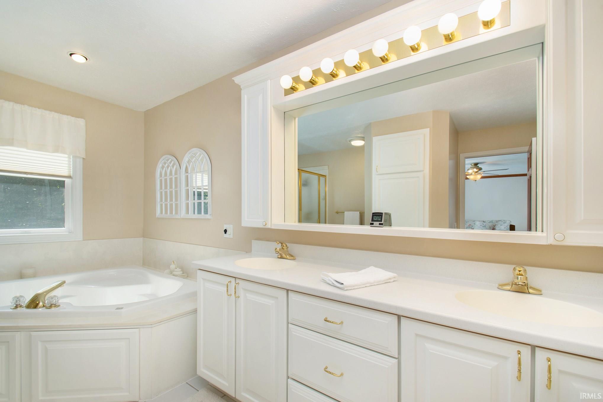 22554 Remington Court Elkhart IN 46514