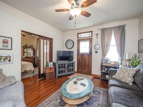 203 Wills Avenue Evansville IN 47712
