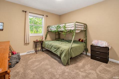 5135 E 150 N Knox IN 46534