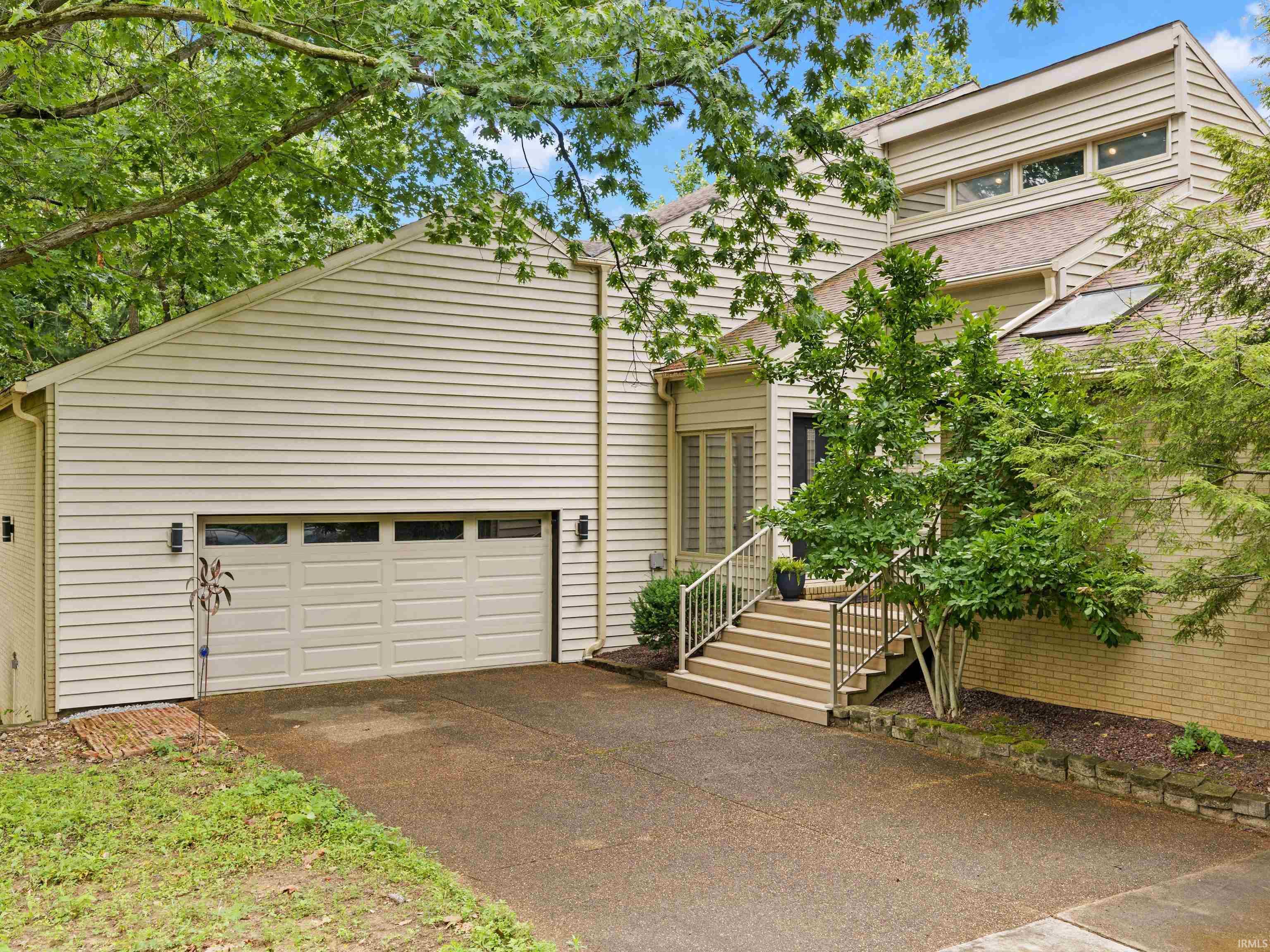 6916 Tonia Court Evansville IN 47710