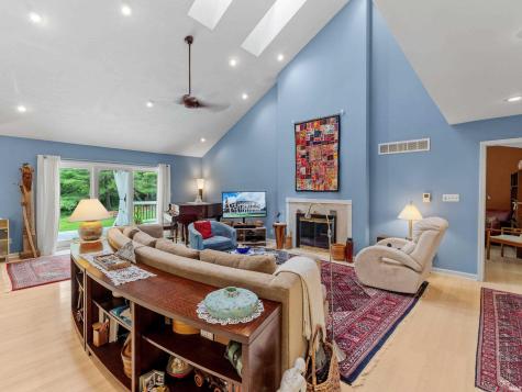 6916 Tonia Court Evansville IN 47710